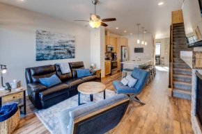 New Luxury Villa #250 Near Resort With Rooftop Hot Tub & Great Views - FREE Activities & Equipment Rentals Daily